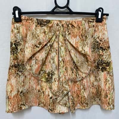  Womens  Size 8 Multicoloured shorts