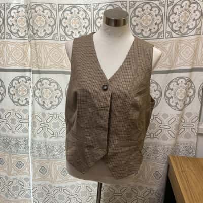 Lily Loves Womens Vests Size 18 Brown / Checked 