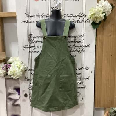 Princess Highway Brand! OVERALL MINI DRESS! WITH ADORNED LARGE POCKETS Womens  Size 10 Overalls Olive 