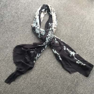 Large Womens Lightweight Sheer 110 x 200 cm Scarf / Shawl 