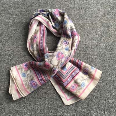  Womens Vintage Large Cream / Floral / Pink Scarf 114 x 114 cm 