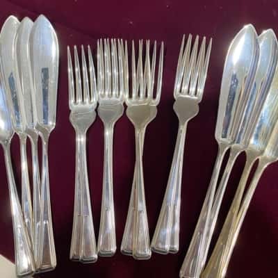 VINTAGE Butlers EPNS Knives & fork 12 piece Set 