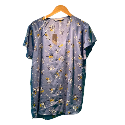 Katies Womens  Size 18 Short Sleeve Top Blue / Floral 