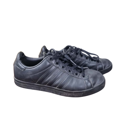 Adidas Women's Size 4 Sneaker in Black  