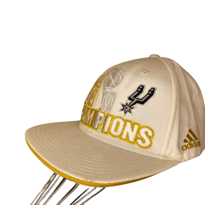 Adidas / NBA Sam Antonio Spurs 2014 NBA Champions Locker Room Mens Size One Size Snapback Hat Black  / Gold / White 