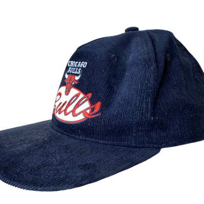 Mitchell & Ness / NBA Chicago Bulls Centre Circle Origin Mens Snapback Size One Size Black  / Red / White 