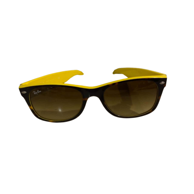 Ray-Ban Womens Wayfarer Sunglasses 